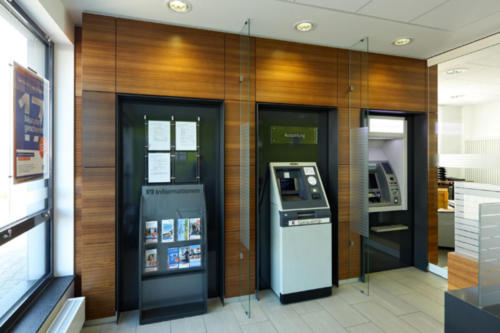 0587-VOBA-Automatenwand-1