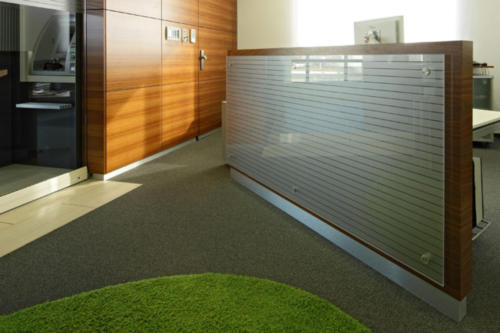 0605-VOBA-Arbeitsplatzrueckwand